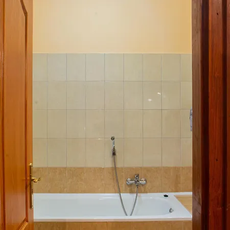 Almadiszallasok Aaa Apartament